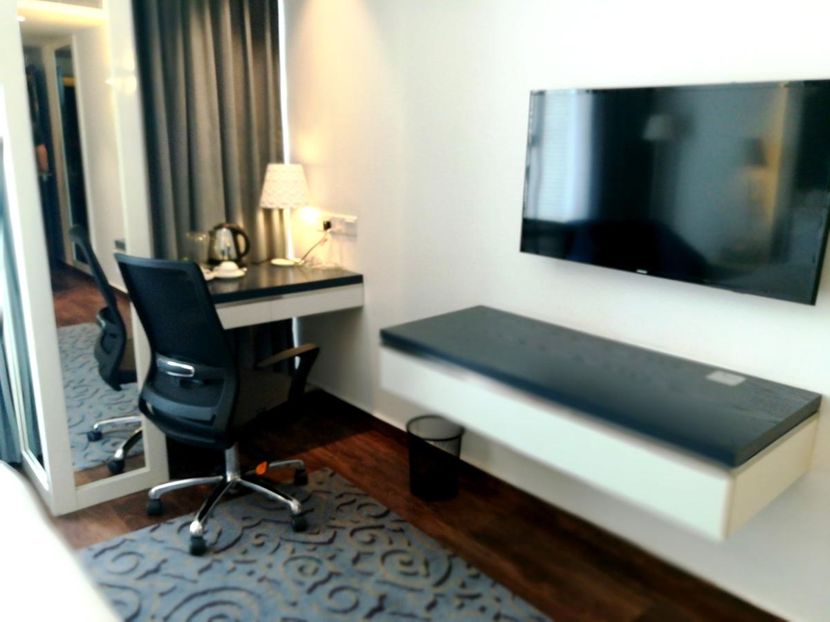 Grace 21 Smart Hotel Dhaka Esterno foto