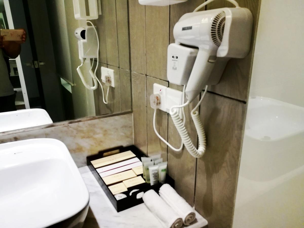 Grace 21 Smart Hotel Dhaka Esterno foto
