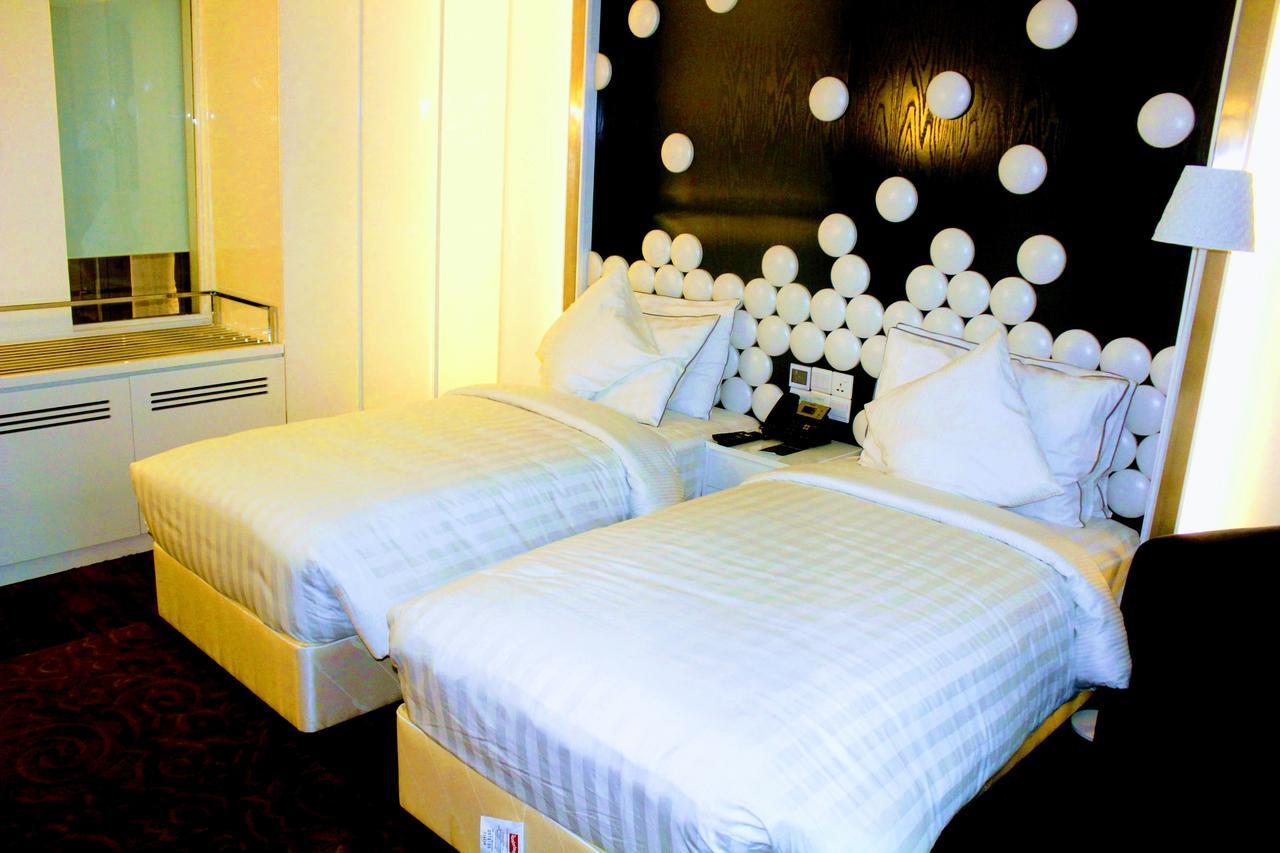 Grace 21 Smart Hotel Dhaka Esterno foto