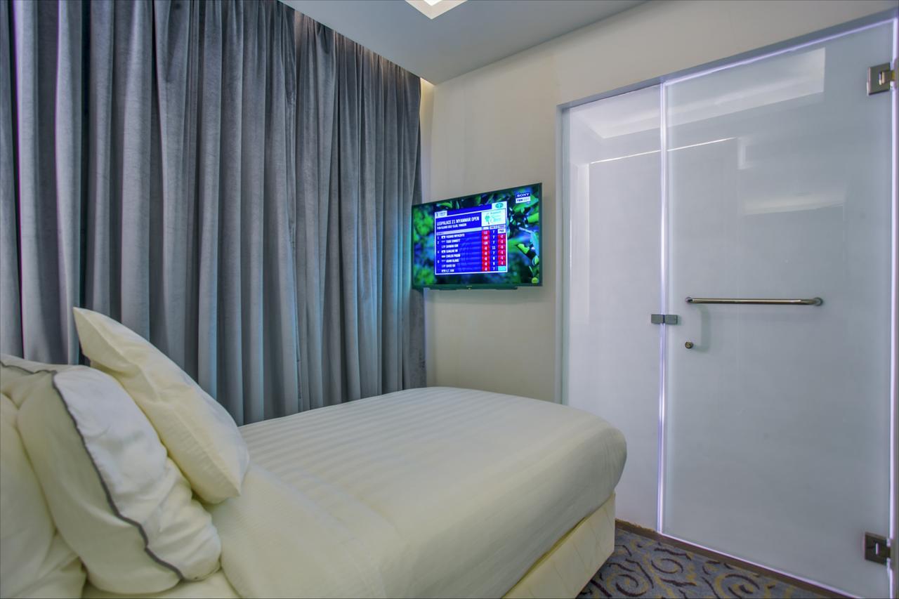 Grace 21 Smart Hotel Dhaka Esterno foto